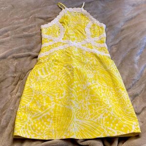 Beautiful sundress!